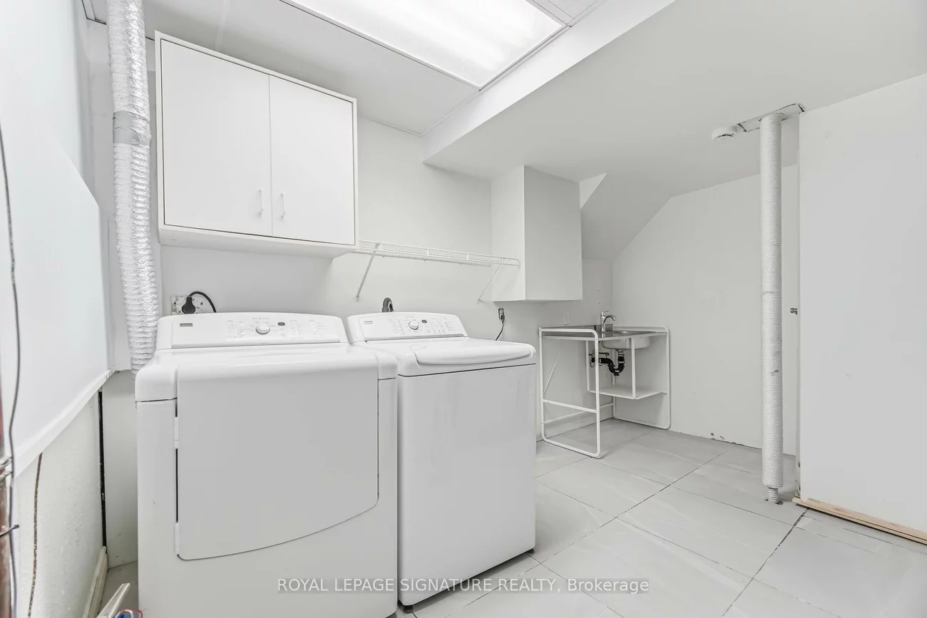 34, Lorraine, Westgate, Brampton