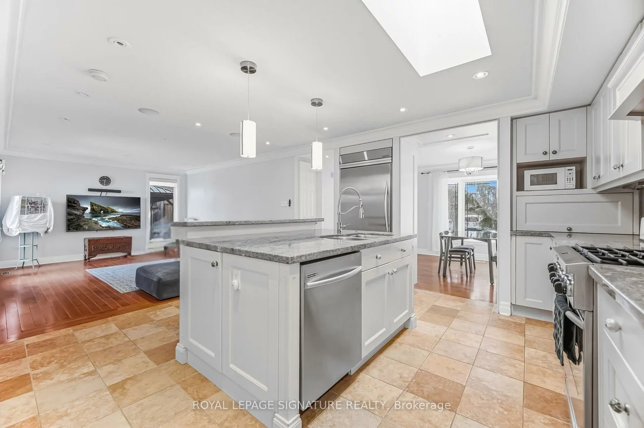 34, Lorraine, Westgate, Brampton