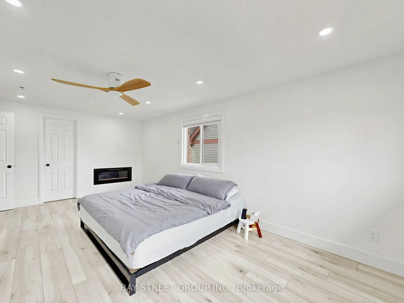 6, Pearson, Fletcher's West, Brampton