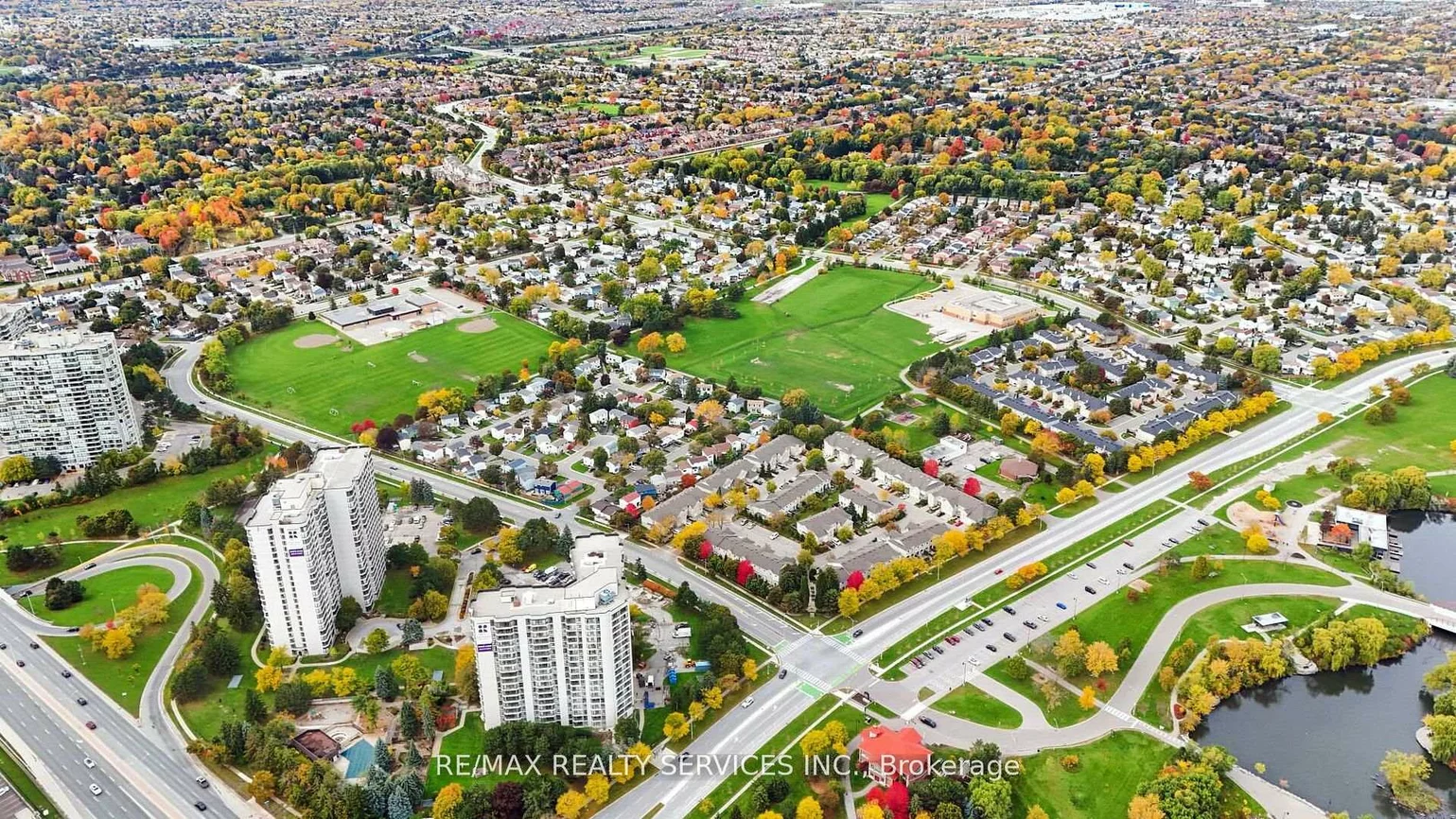 31, Huntingwood, Central Park, Brampton