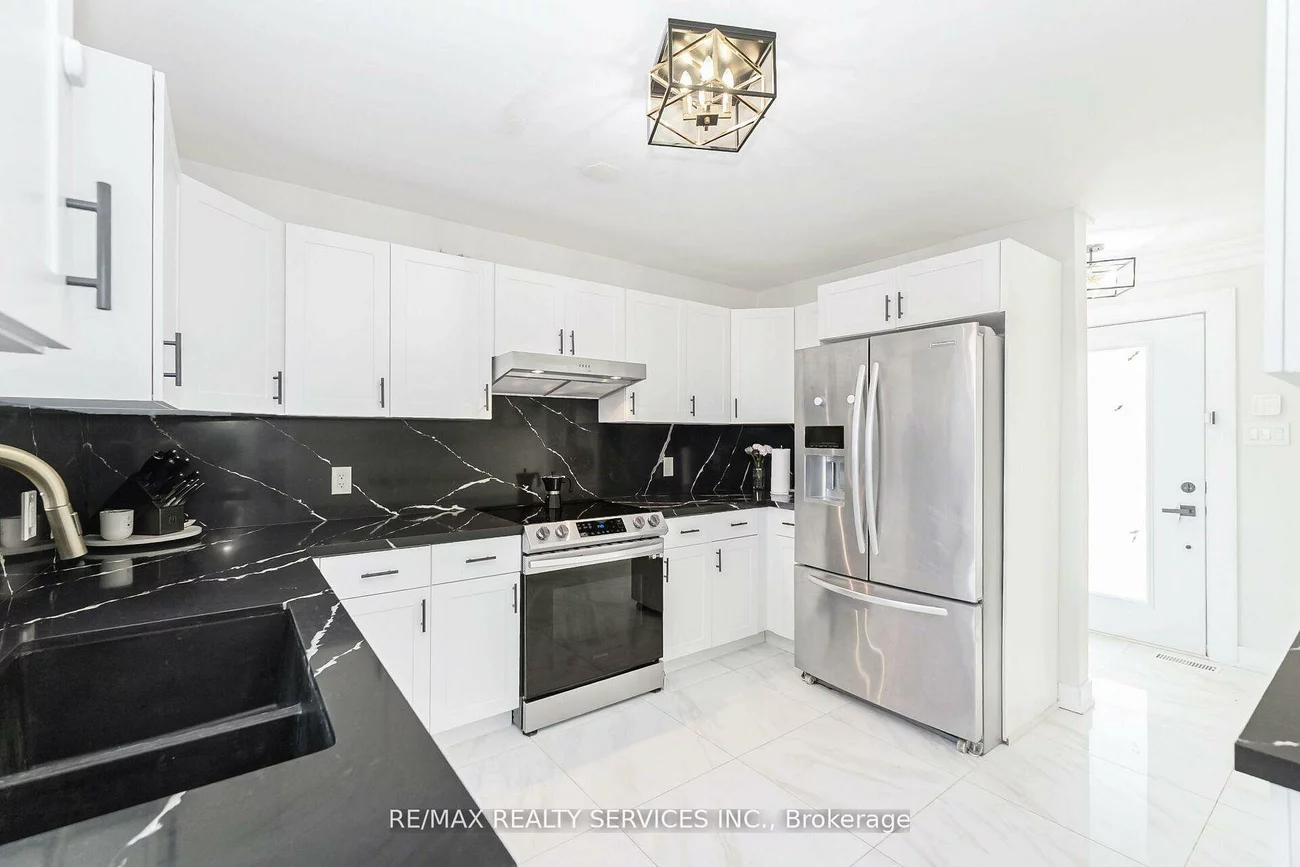 31, Huntingwood, Central Park, Brampton