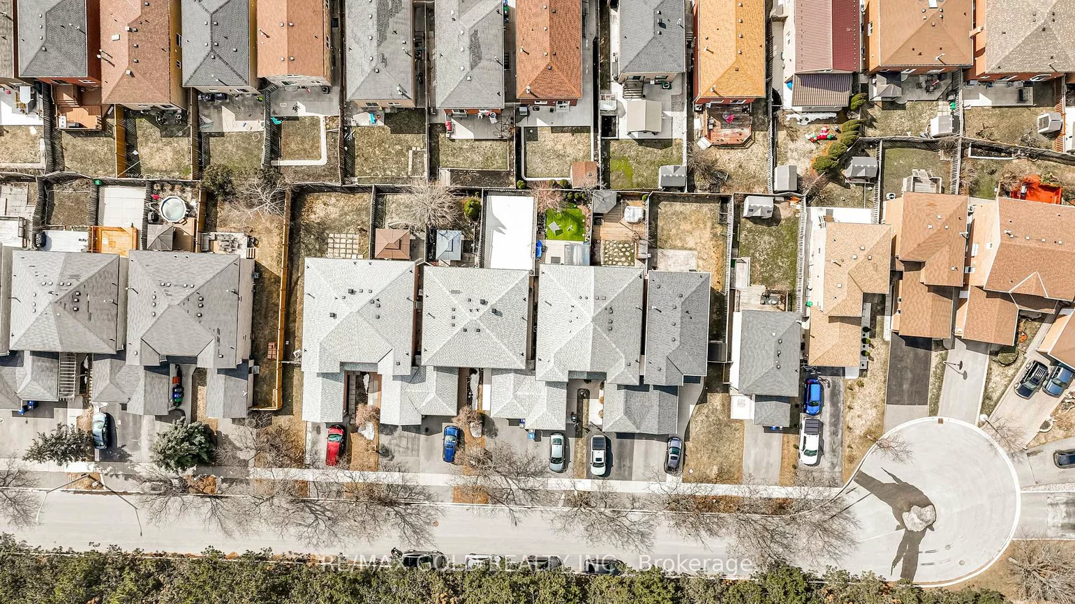 28, Silverstream, Heart Lake West, Brampton