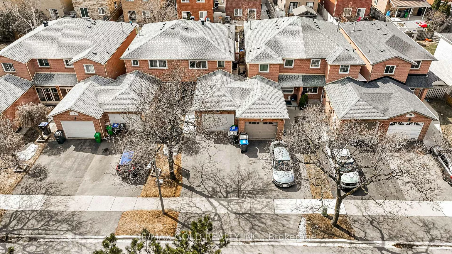 28, Silverstream, Heart Lake West, Brampton