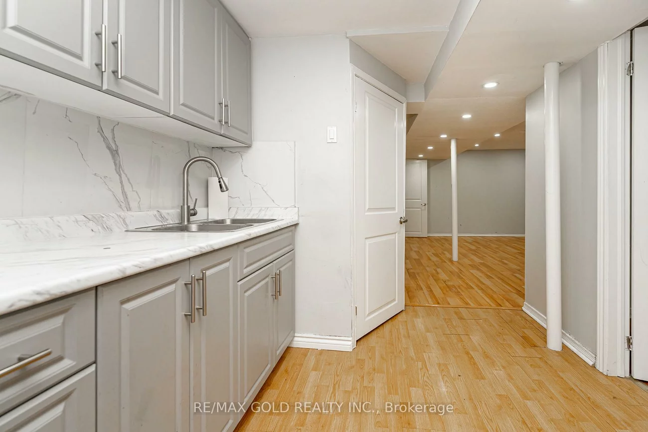 28, Silverstream, Heart Lake West, Brampton