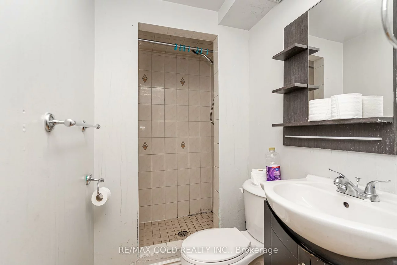 28, Silverstream, Heart Lake West, Brampton