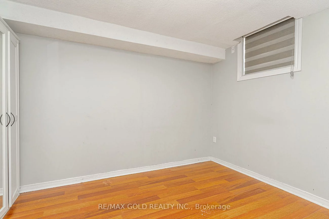 28, Silverstream, Heart Lake West, Brampton