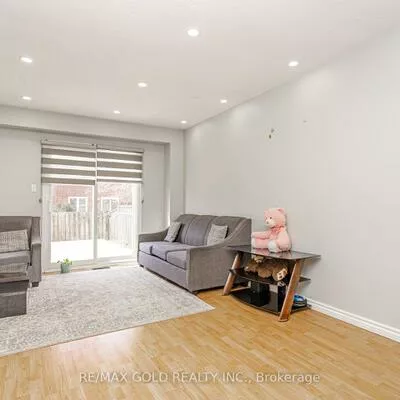 28, Silverstream, Heart Lake West, Brampton