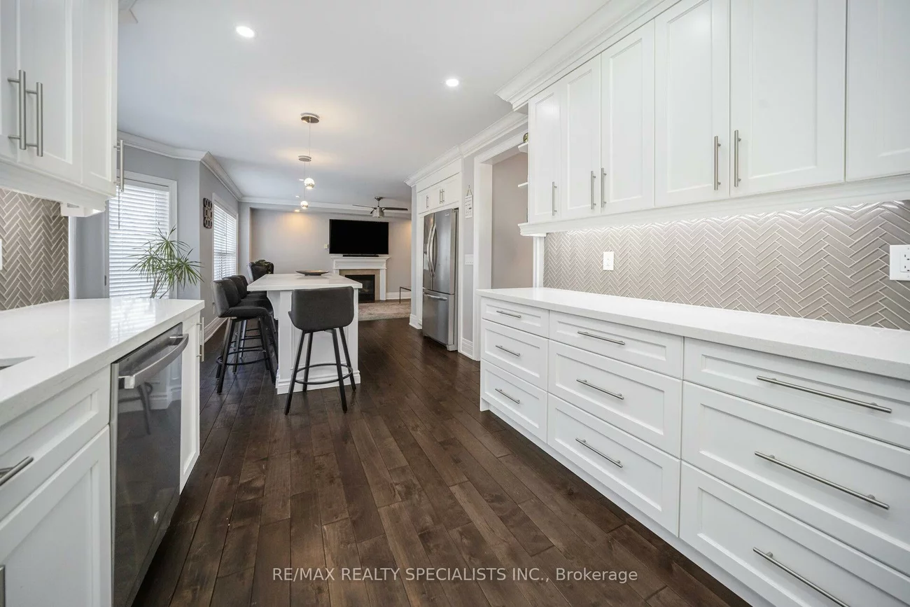 44, Dunvegan, Fletcher's Meadow, Brampton