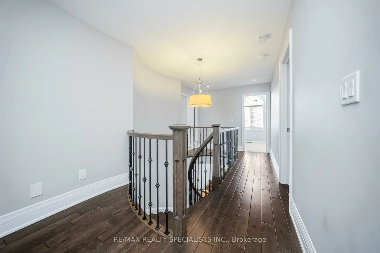 44, Dunvegan, Fletcher's Meadow, Brampton