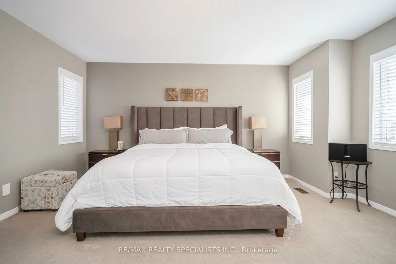 44, Dunvegan, Fletcher's Meadow, Brampton