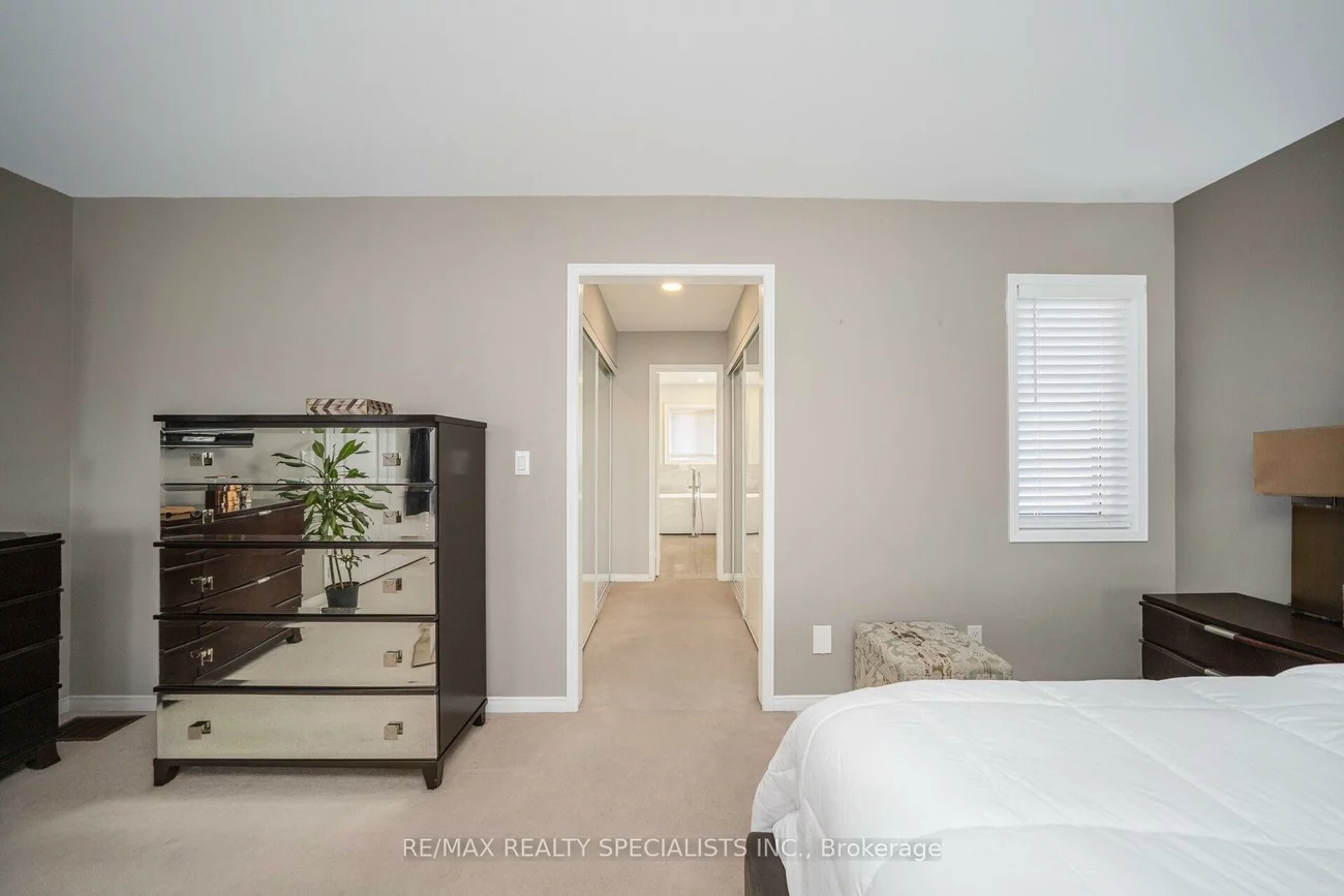 44, Dunvegan, Fletcher's Meadow, Brampton