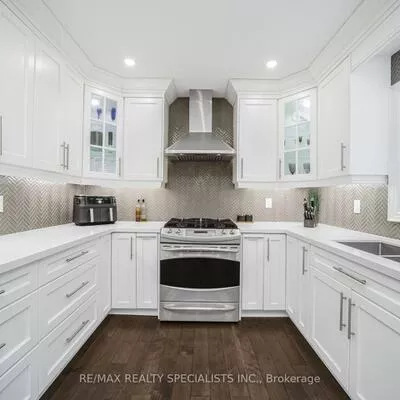 44, Dunvegan, Fletcher's Meadow, Brampton