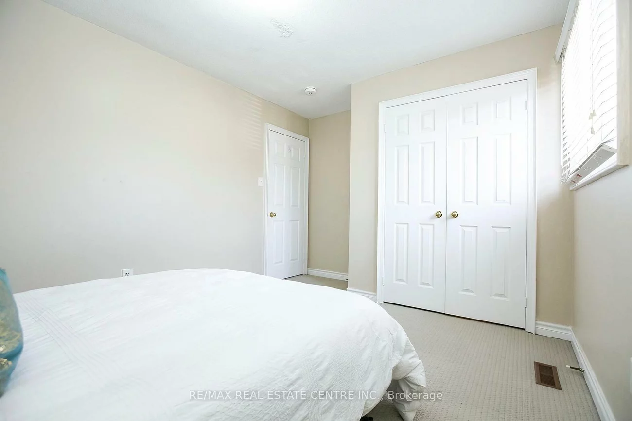 108, Moffatt, Fletcher's West, Brampton