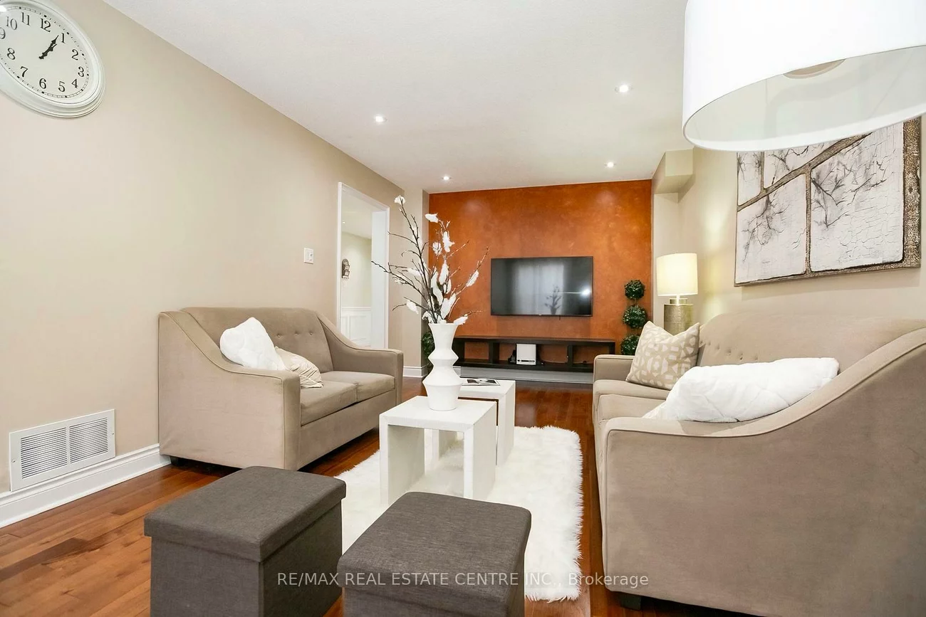 108, Moffatt, Fletcher's West, Brampton