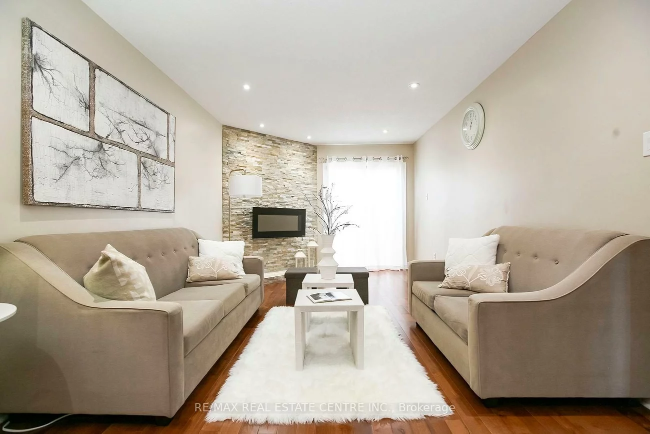 108, Moffatt, Fletcher's West, Brampton