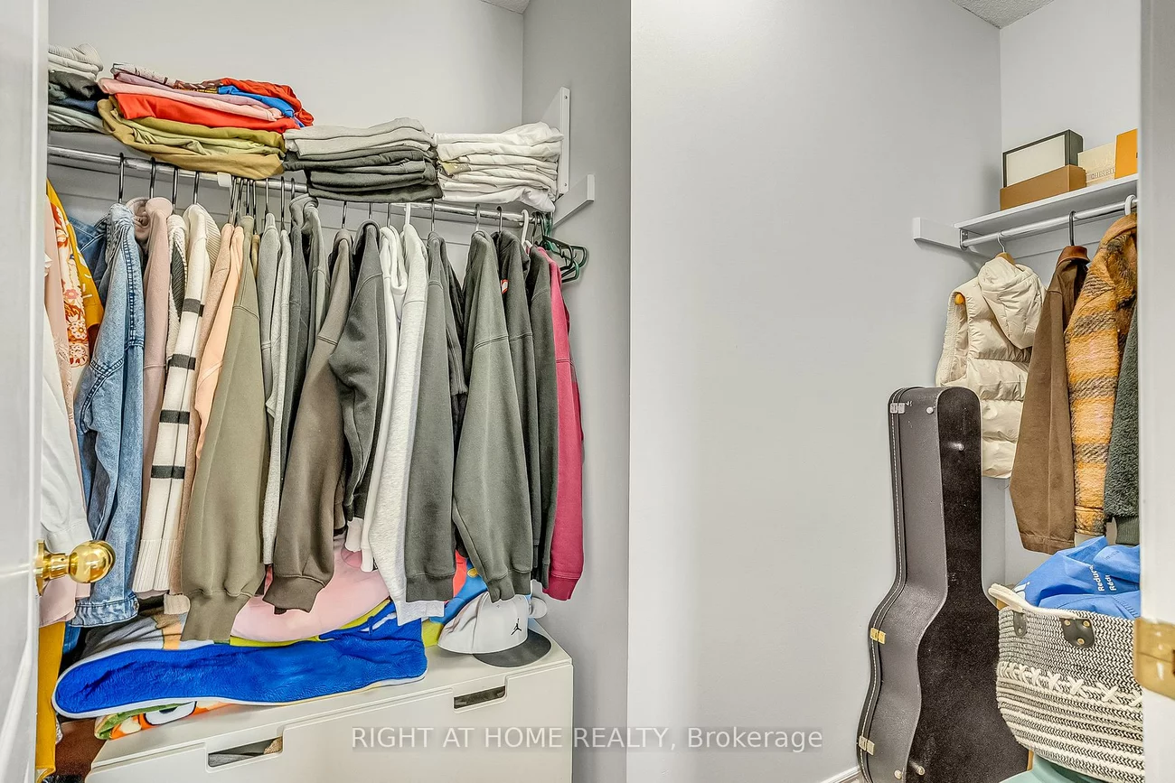 11, Tobermory, Madoc, Brampton