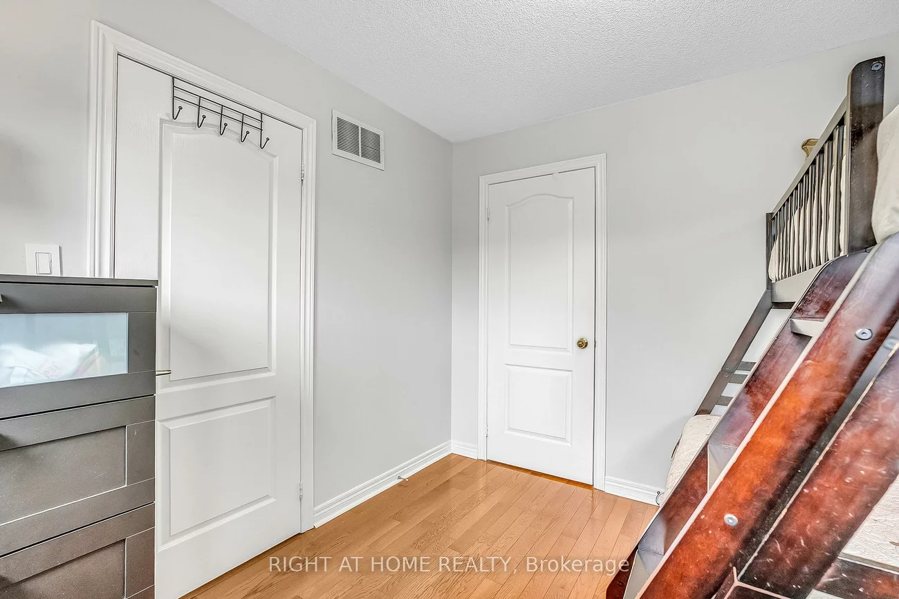 11, Tobermory, Madoc, Brampton