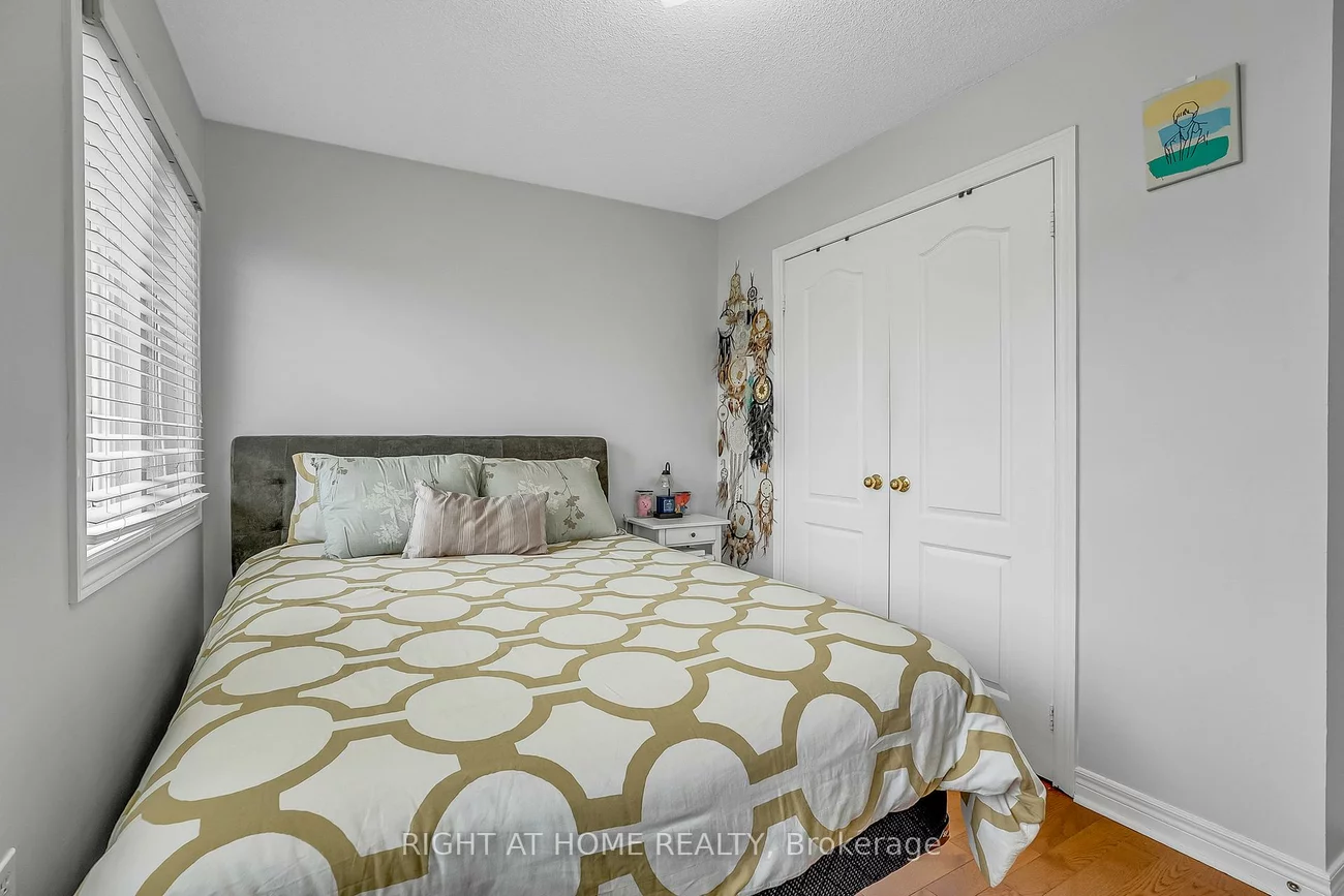 11, Tobermory, Madoc, Brampton