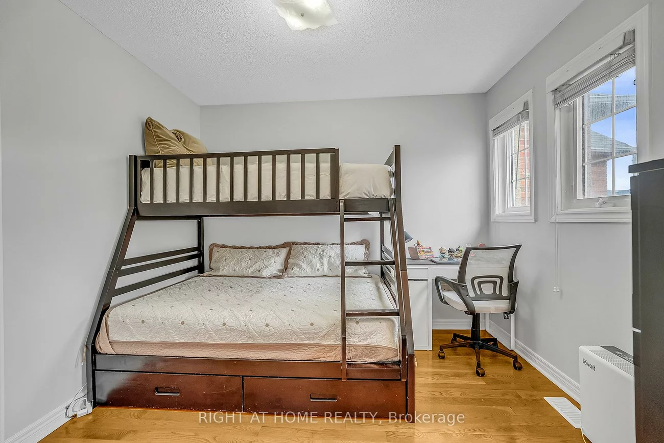 11, Tobermory, Madoc, Brampton