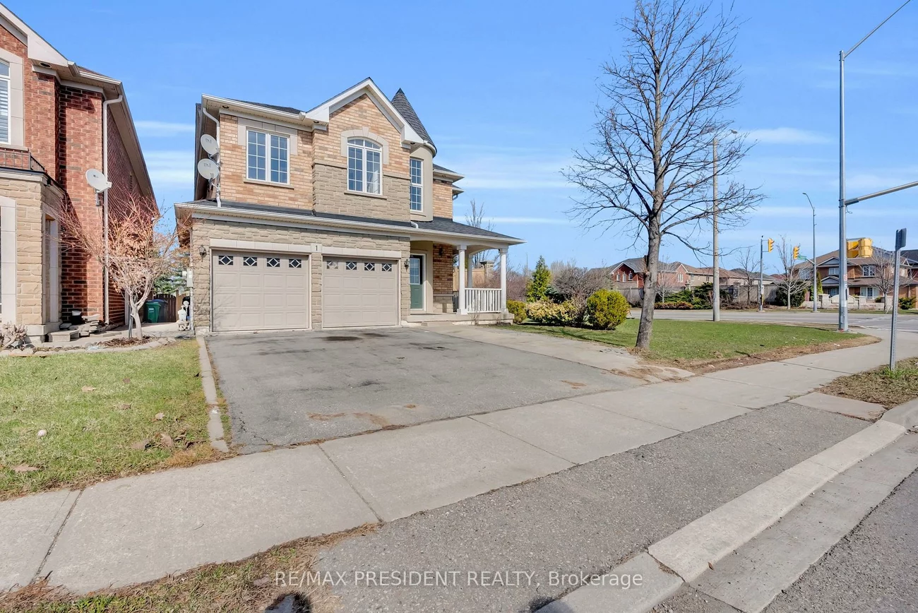 1, Crown Victoria, Fletcher's Meadow, Brampton