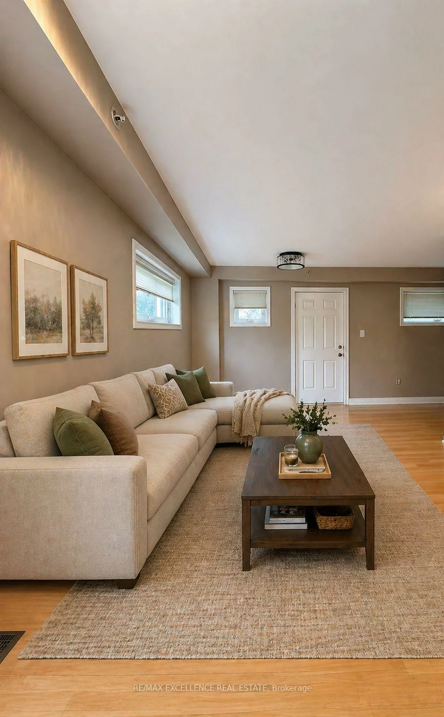 20 C, Hoskins, Central Park, Brampton