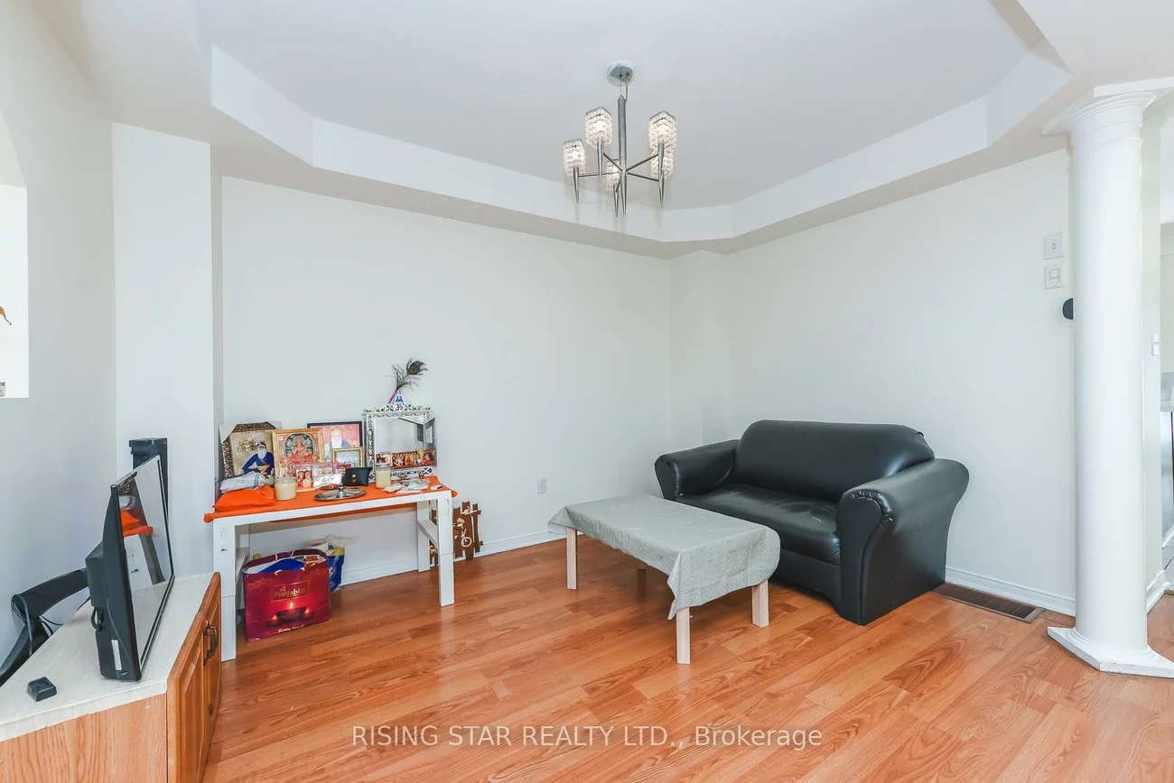 16, Elmpark, Vales of Castlemore, Brampton