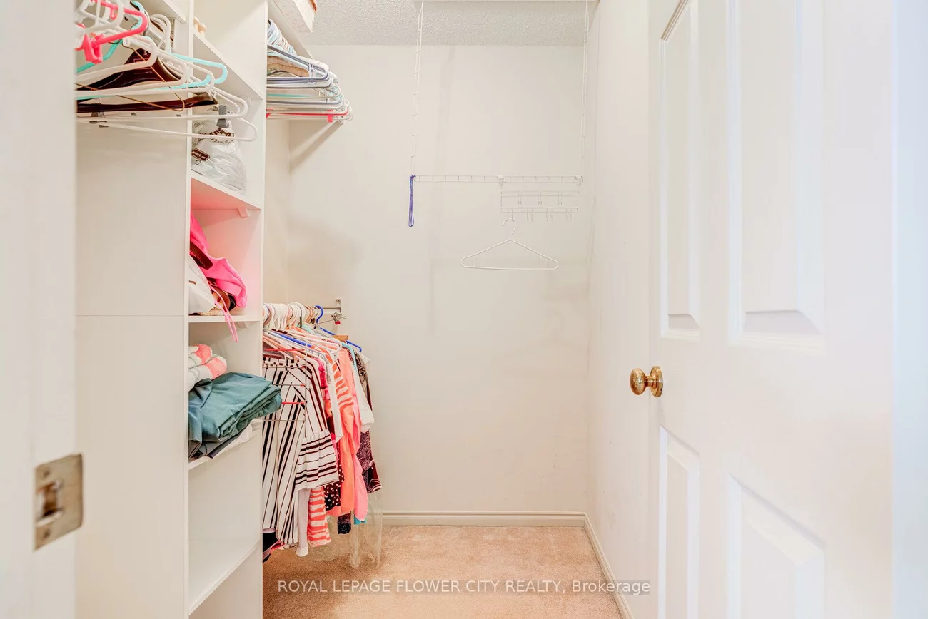 18, Nature, Westgate, Brampton