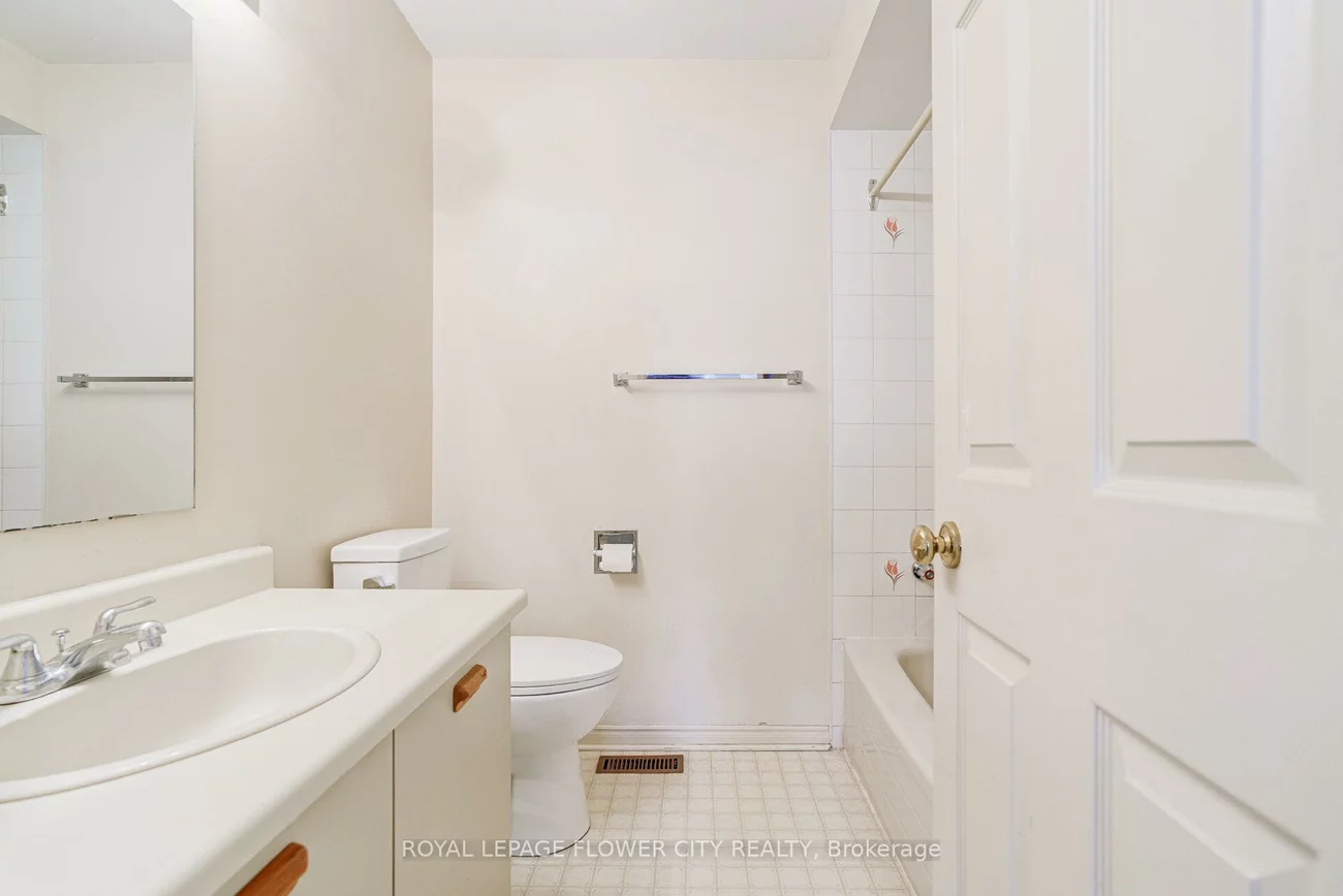 18, Nature, Westgate, Brampton