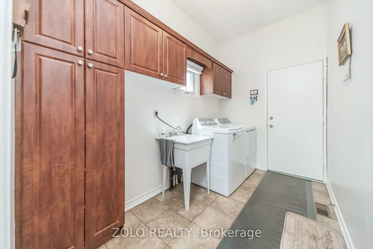 19, Hodgson, Brampton South, Brampton