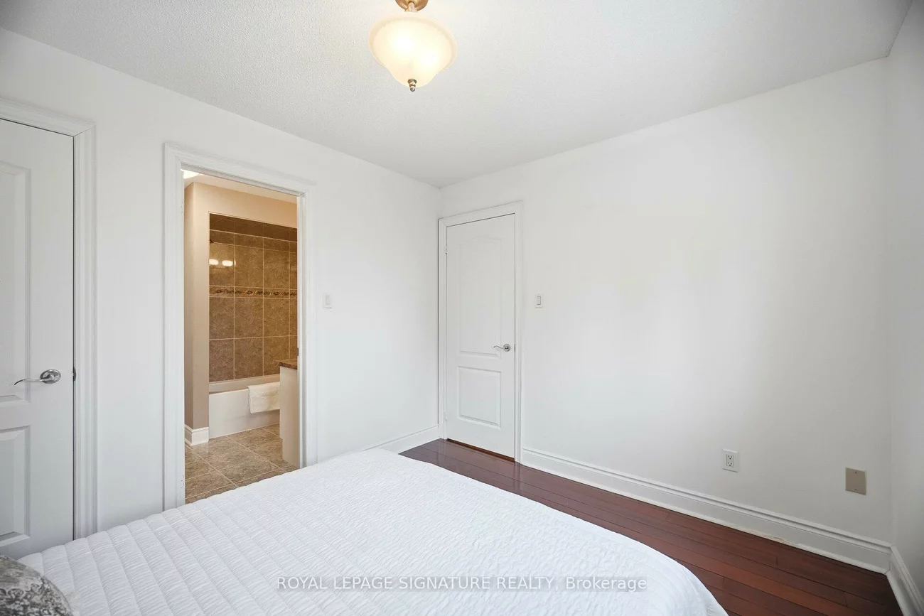 1592, Hallstone, Bram West, Brampton