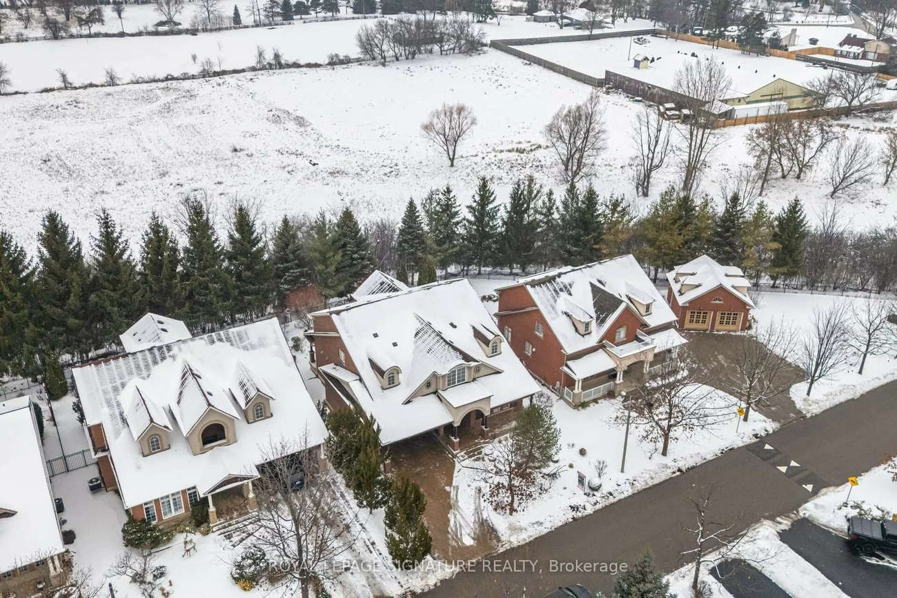 1592, Hallstone, Bram West, Brampton