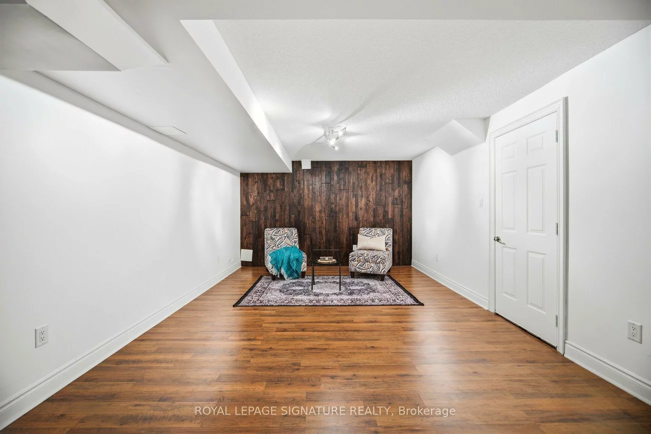 1592, Hallstone, Bram West, Brampton