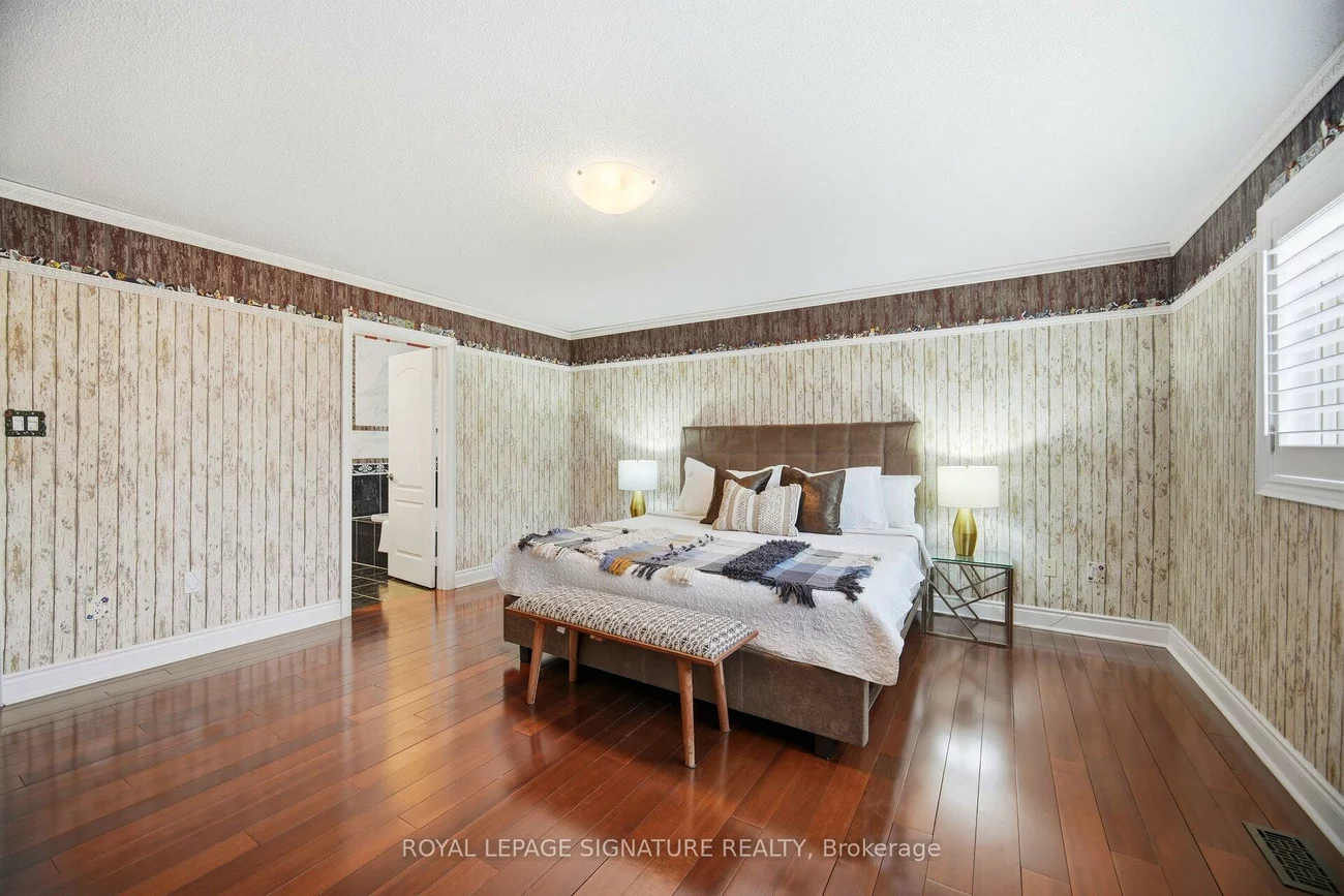 1592, Hallstone, Bram West, Brampton