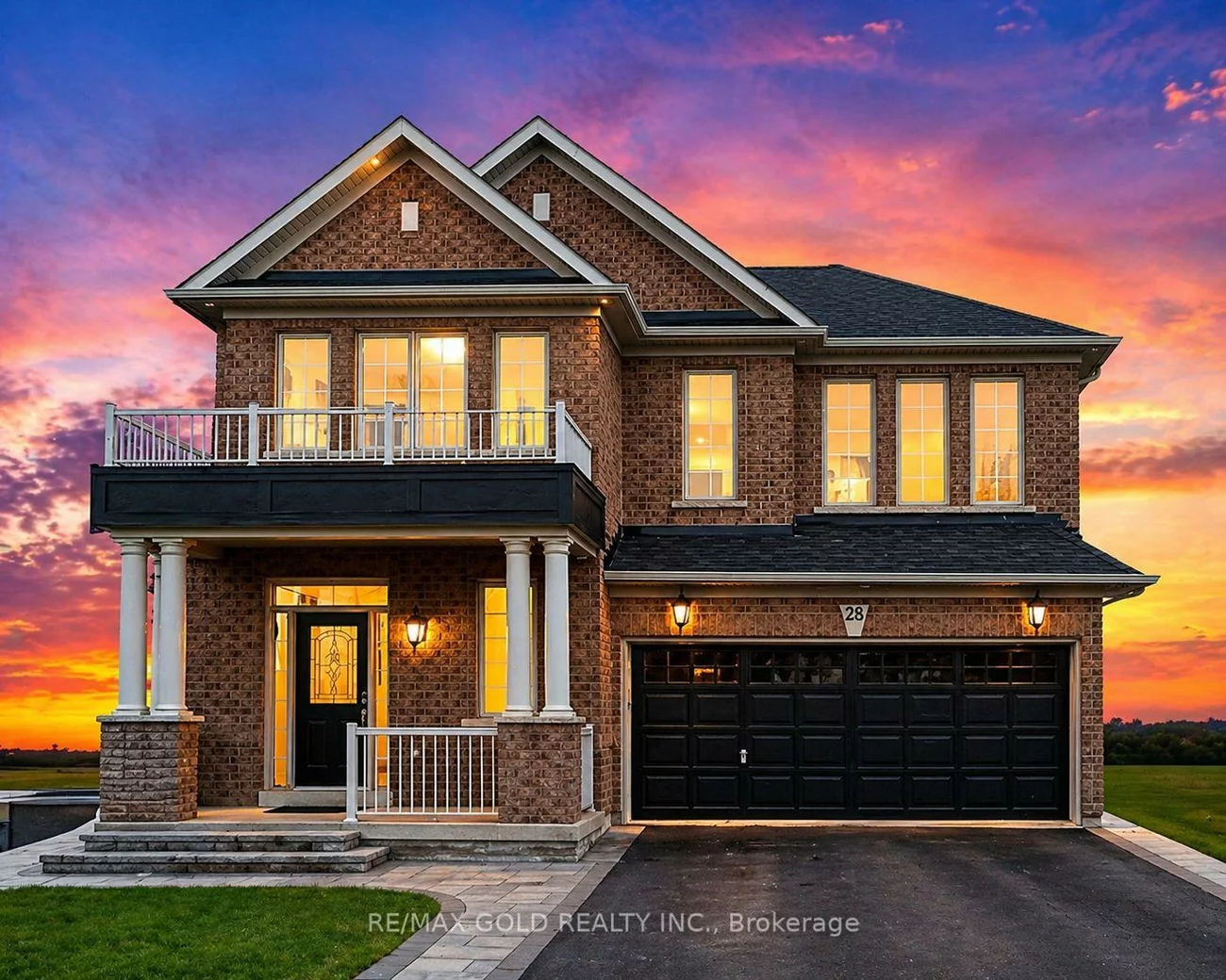 28, Prada, Vales of Castlemore North, Brampton