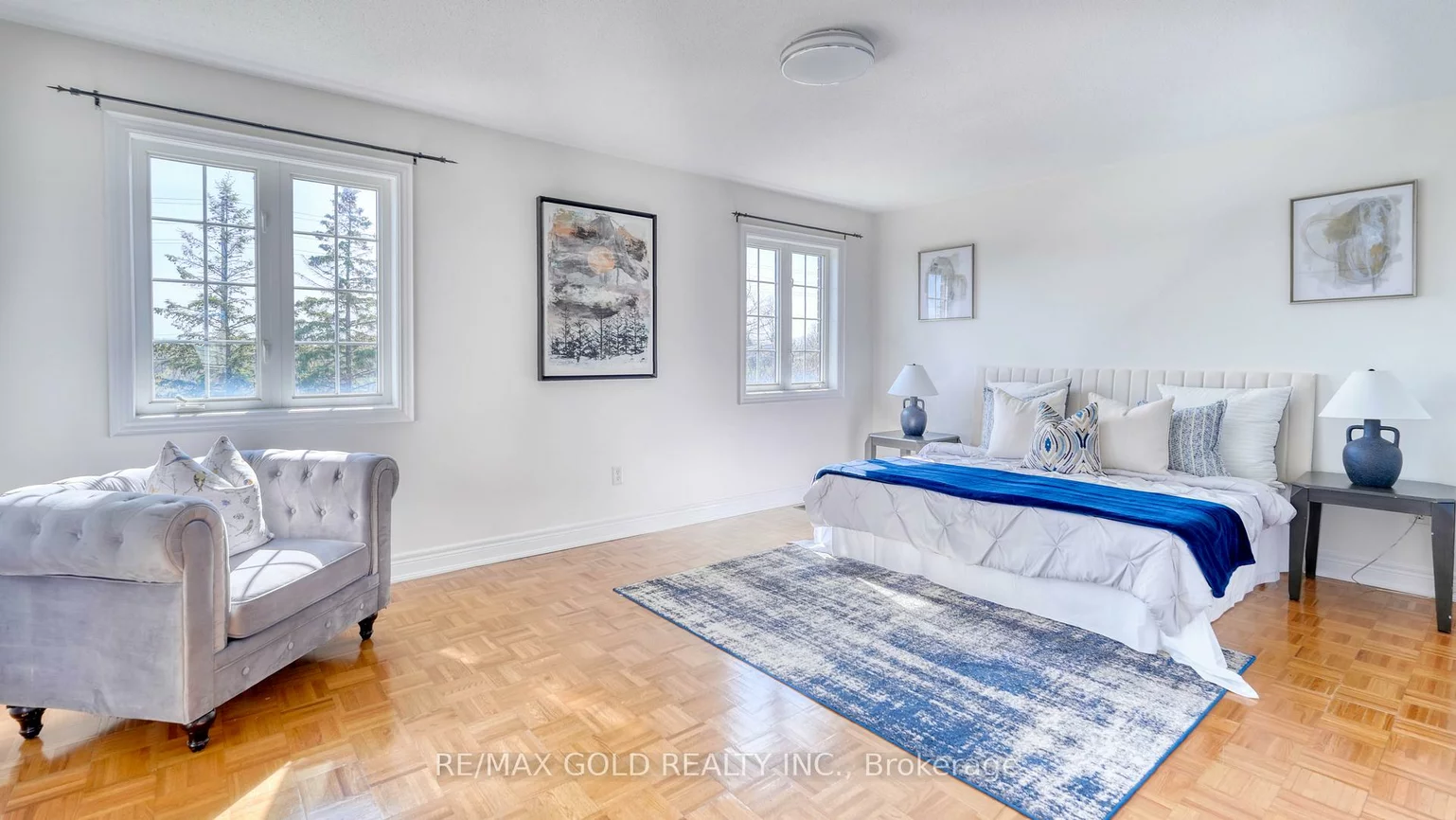 28, Prada, Vales of Castlemore North, Brampton