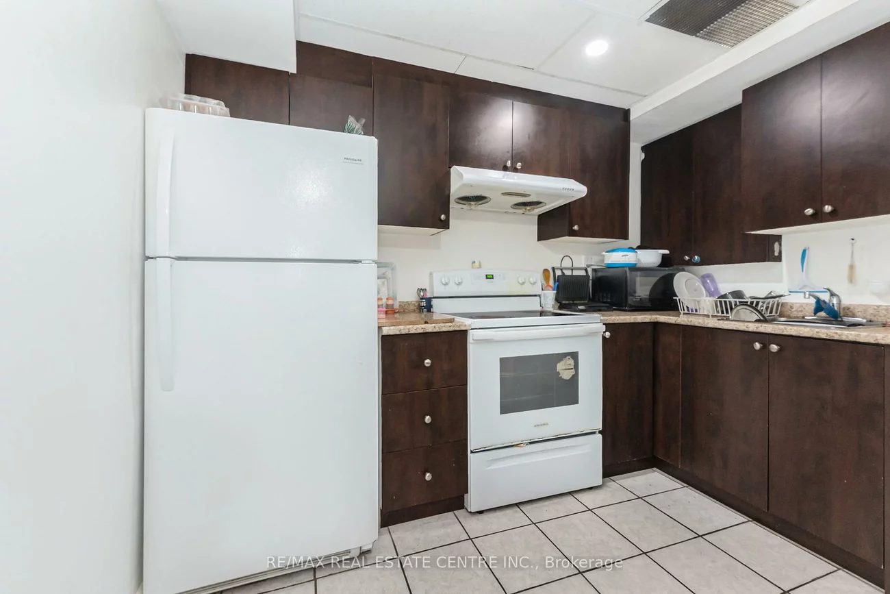 270, Edenbrook Hill, Fletcher's Meadow, Brampton