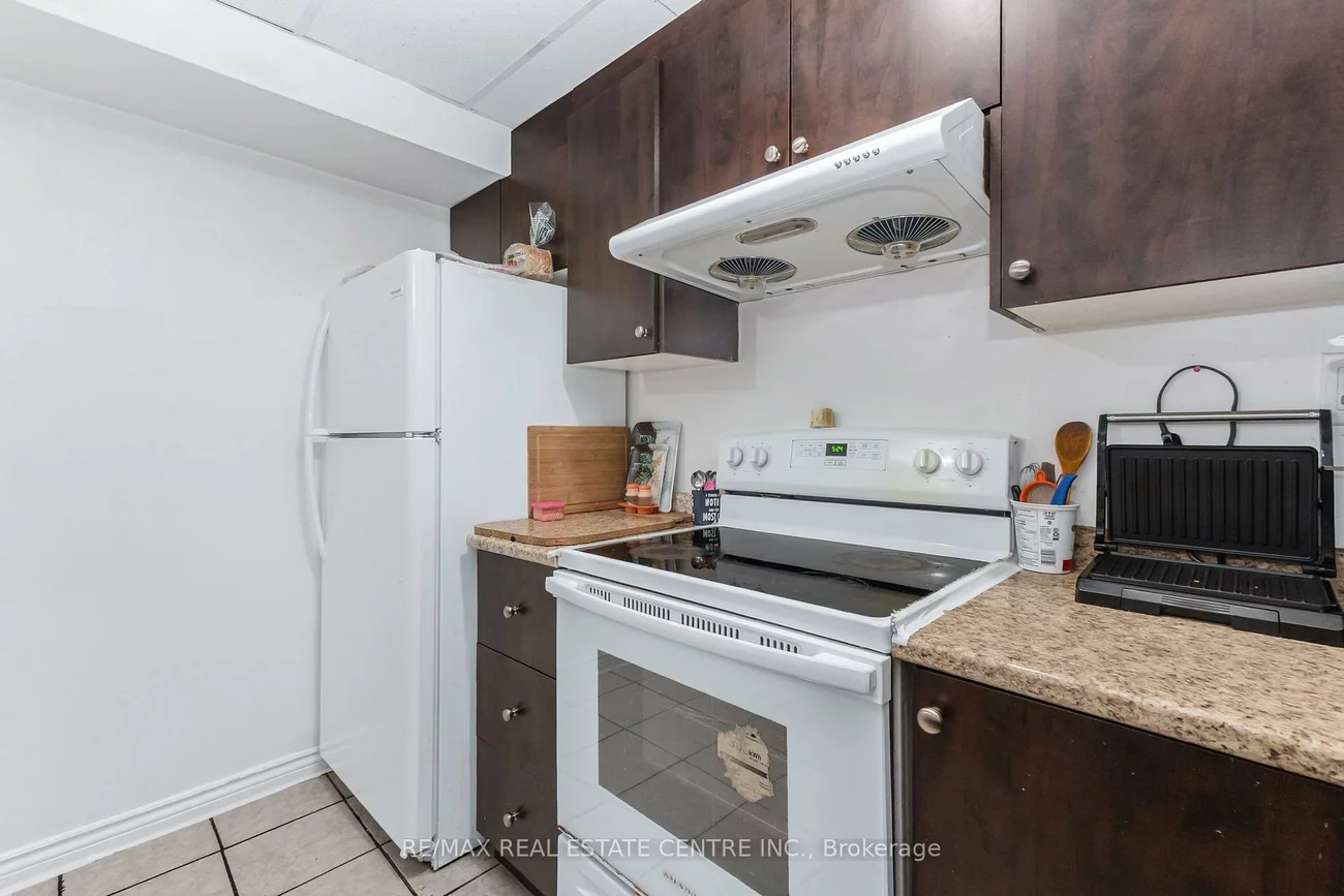 270, Edenbrook Hill, Fletcher's Meadow, Brampton