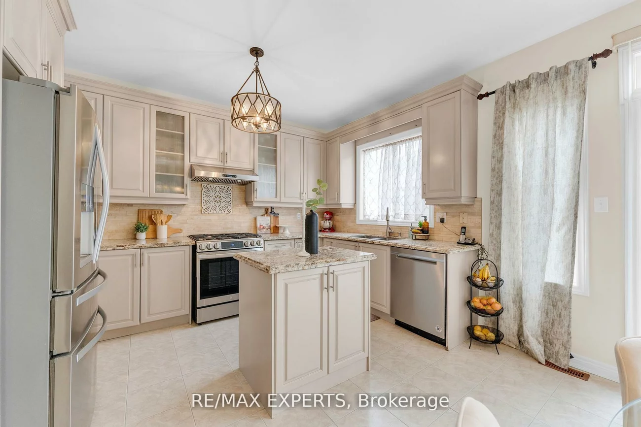 13, Villagewood, Bram East, Brampton