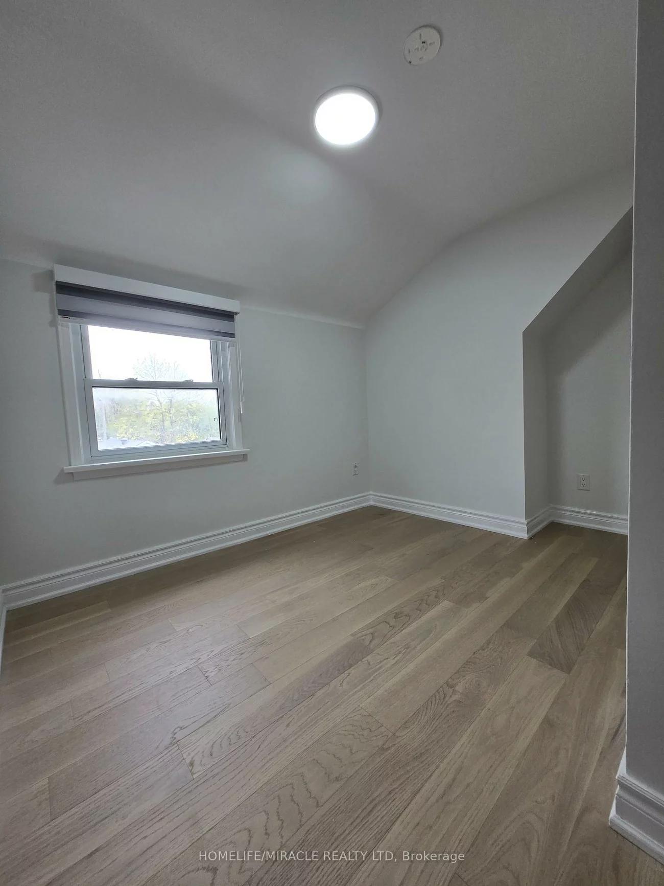 21, Gregory, Downtown Brampton, Brampton