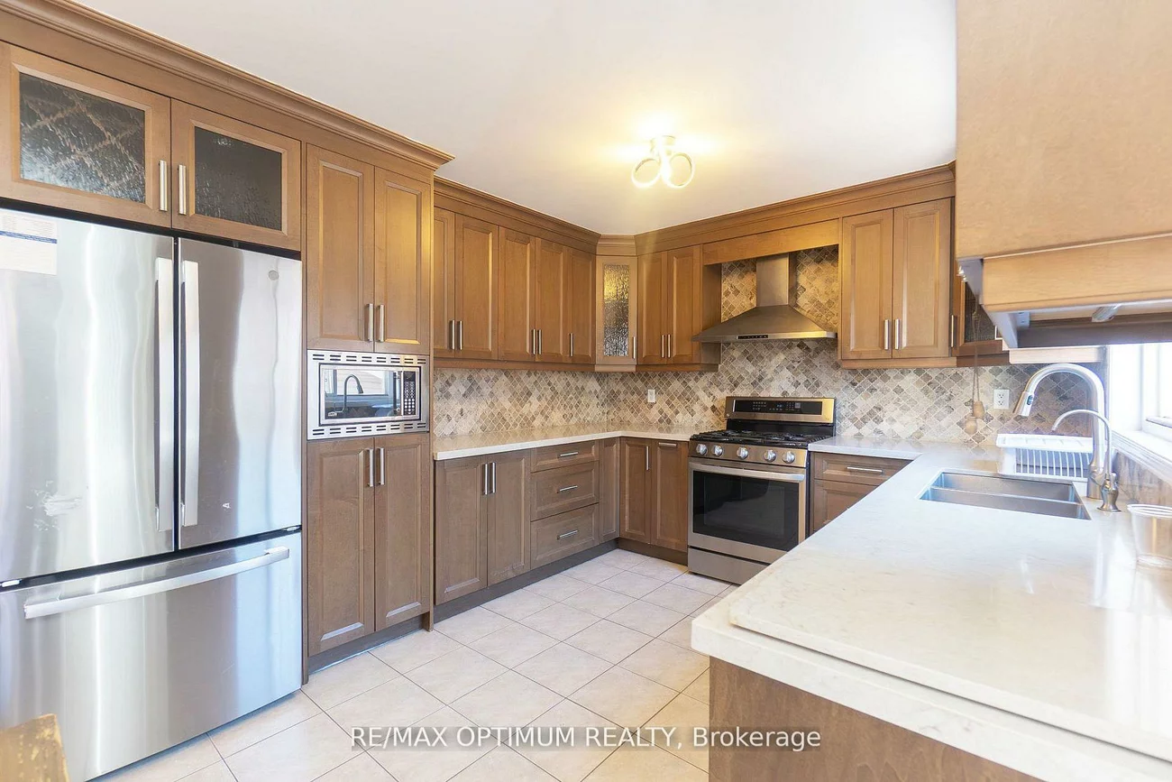 12, Humbolt, Fletcher's Meadow, Brampton