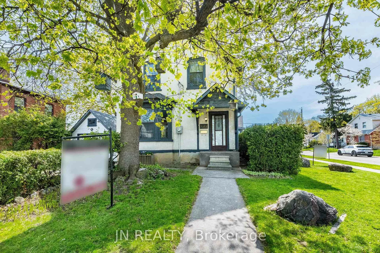77, Nelson, Downtown Brampton, Brampton