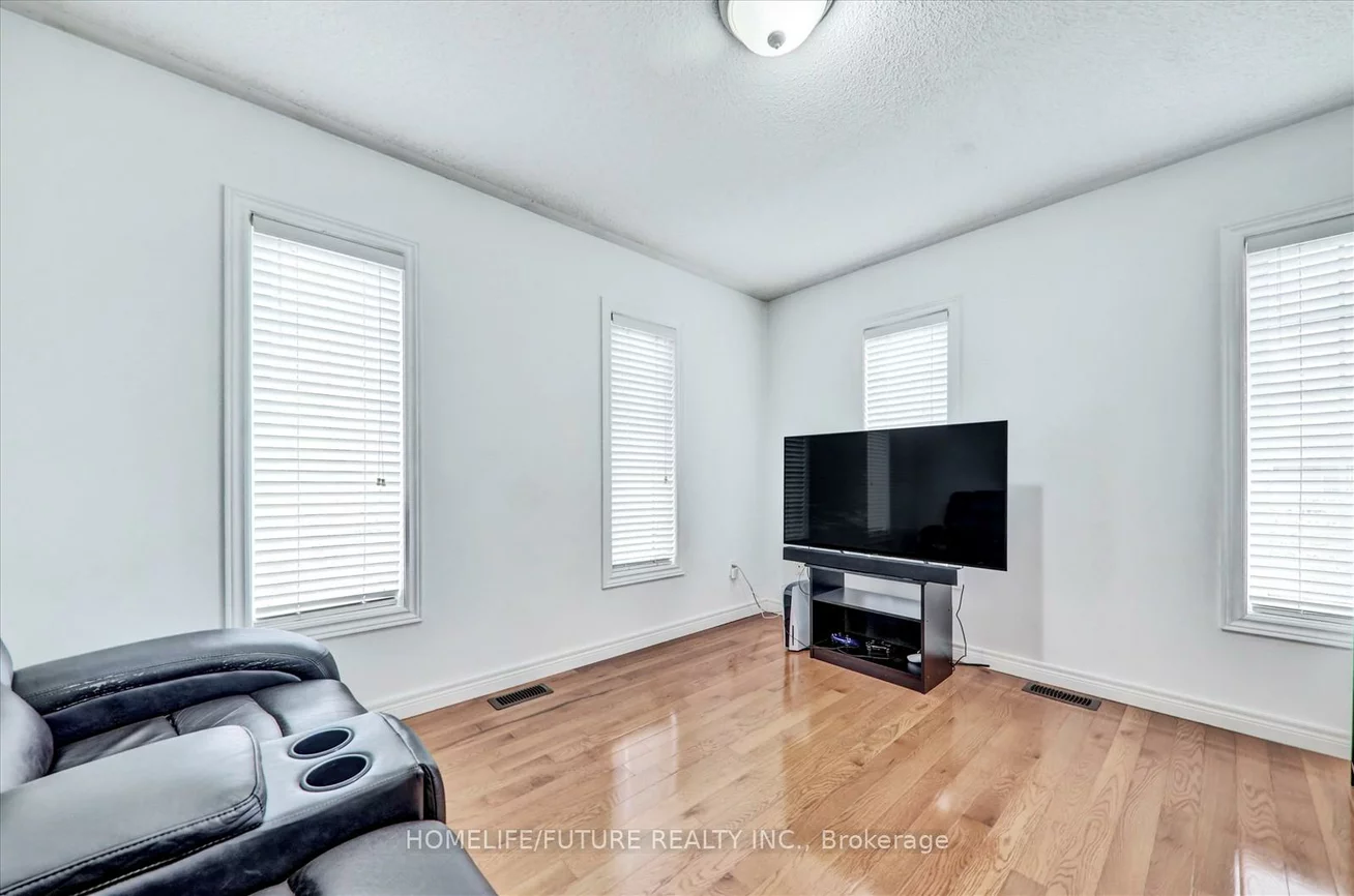 2, Tovey, Sandringham-Wellington, Brampton