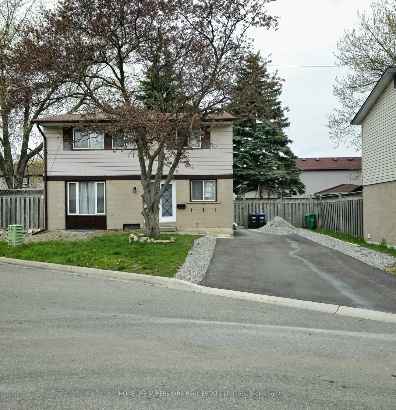 6, Grove Park, Northgate, Brampton