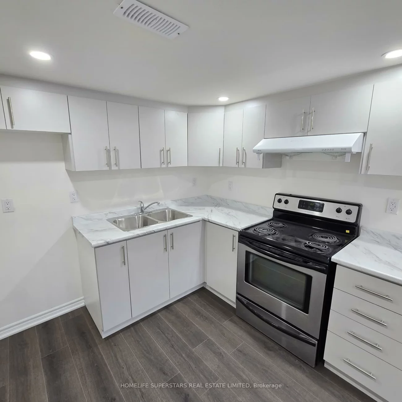 6, Grove Park, Northgate, Brampton