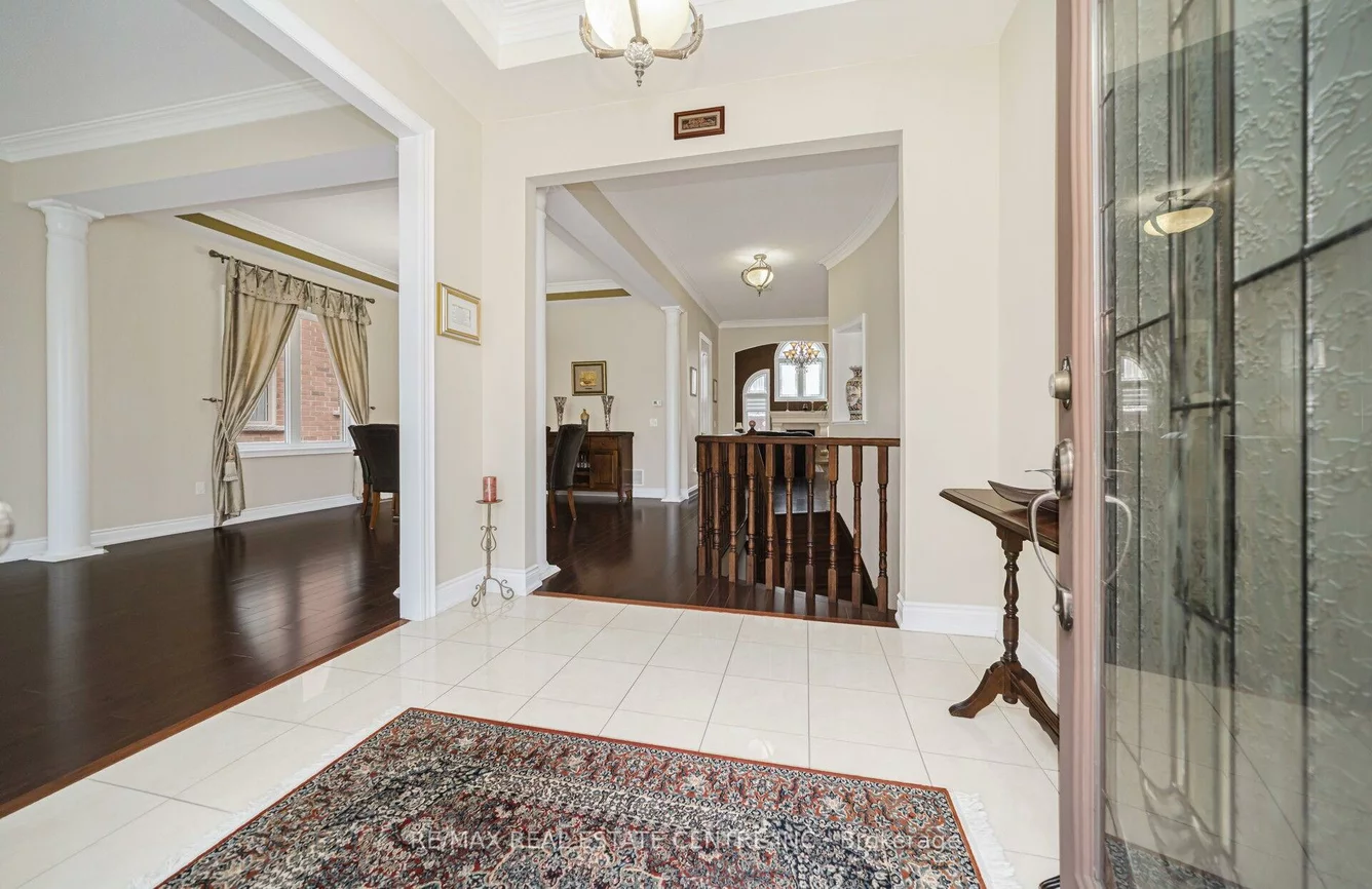 10, Eiffel, Vales of Castlemore North, Brampton