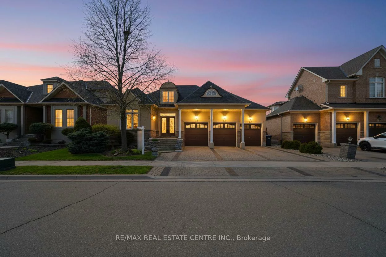 10, Eiffel, Vales of Castlemore North, Brampton
