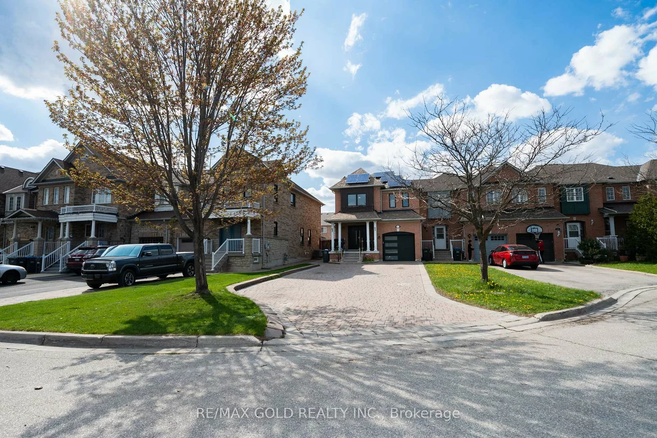 19, Spring Valley, Bram East, Brampton