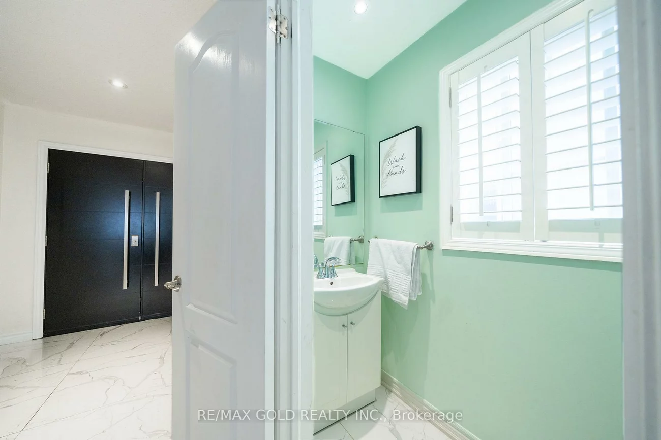 19, Spring Valley, Bram East, Brampton