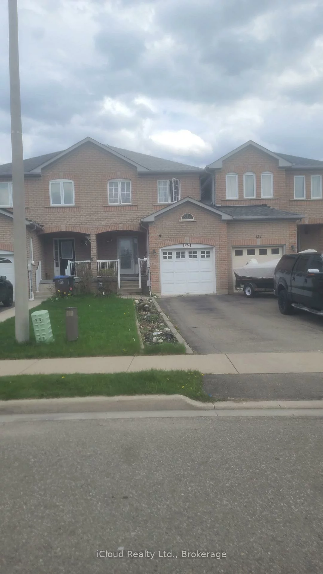 126, Twin Pines, Northwest Sandalwood Parkway, Brampton