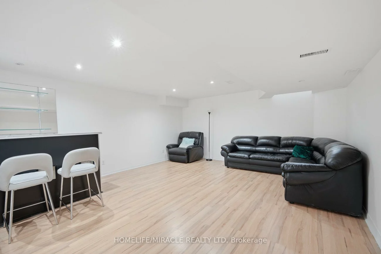 87, Spicebush, Credit Valley, Brampton